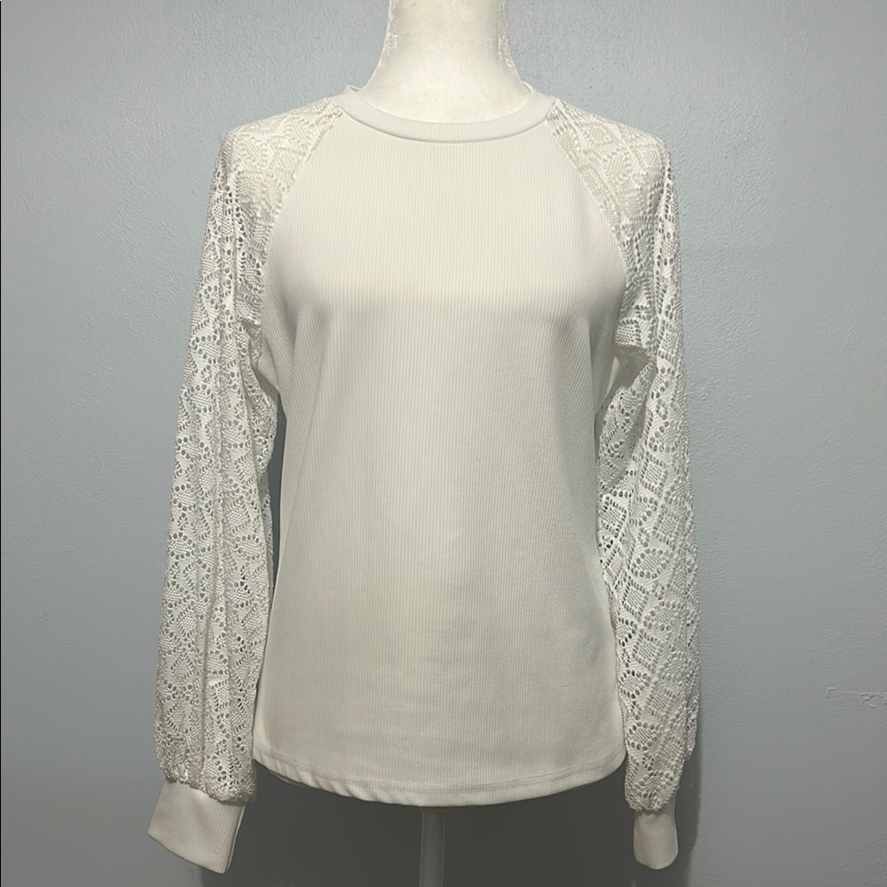 Ribbed White Top with Lace Sleeves